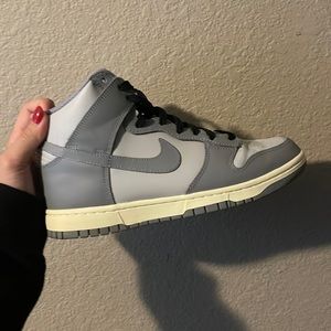 Nike Dunk High- women’s size 9